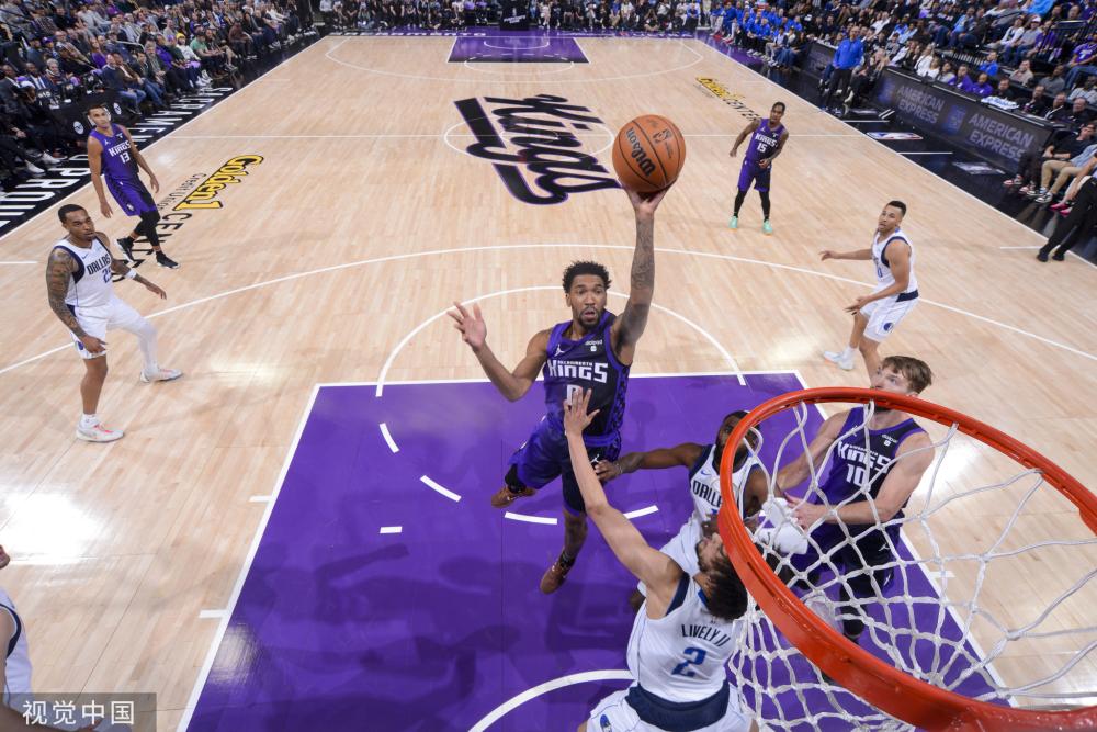 令人瞩目的 令人瞩目的